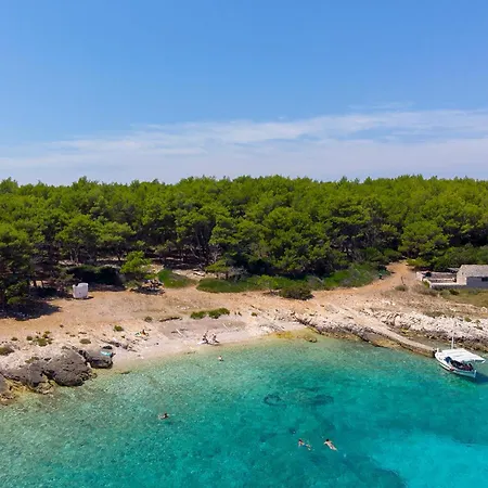 Appartement Three-bedroom In Vela Luka